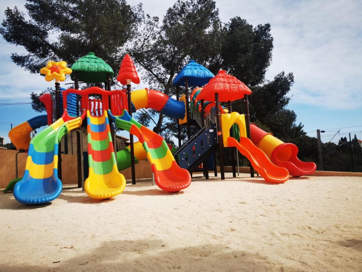 Mobil Home Neuf Camping L Ile Dor Plage St Raphael Avec Piscine แซ็งต์-ราฟาเอล ภายนอก รูปภาพ